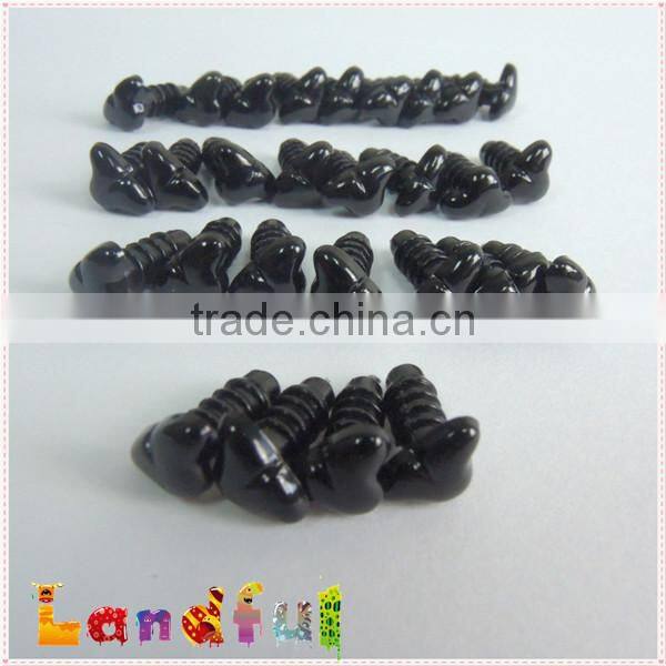 9.5*6mm Plastic Amigurumi Safety Cat Nose Black