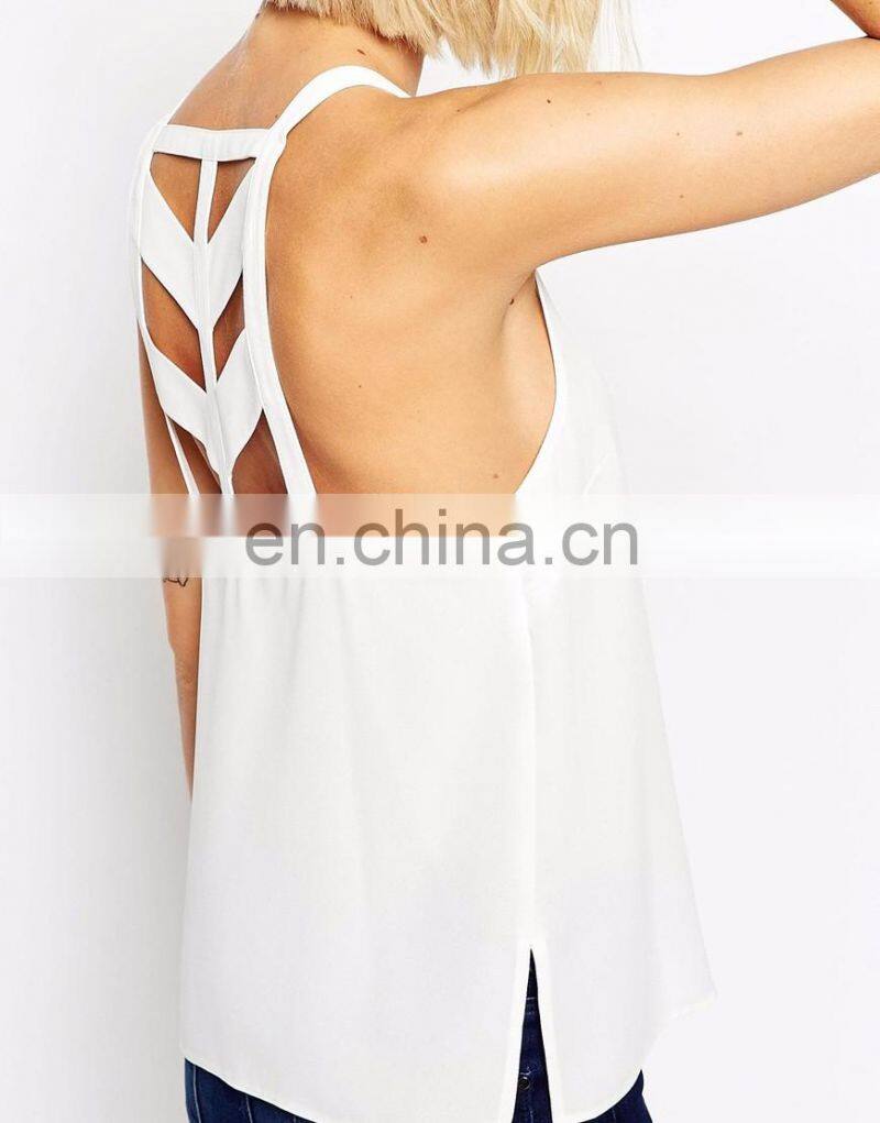 Lady Summer white top with back hollow design