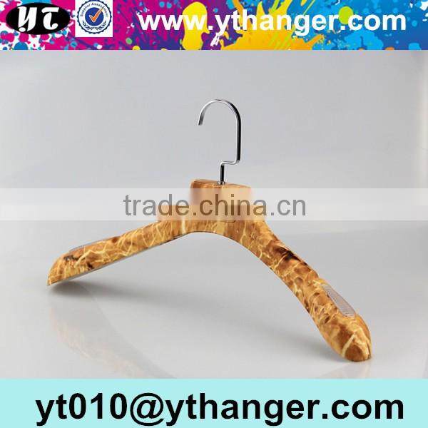 YY0441 wood grain rubber coated clothes hanger rubber paint non-slip coat plastic hanger