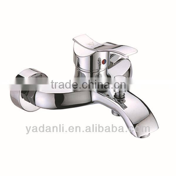 Polished chrome brass body wall mounted single handle bath shower mixe with diverter