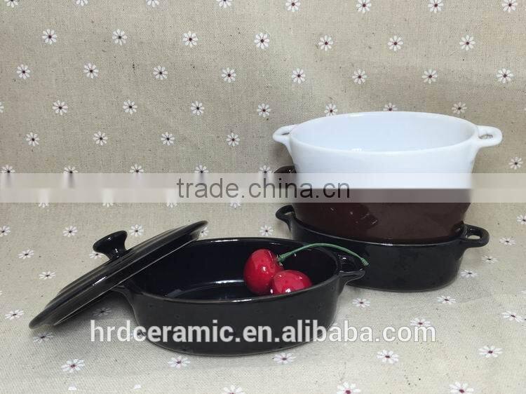Stocked White ceramic sauce boat/ceramic gravy boat
