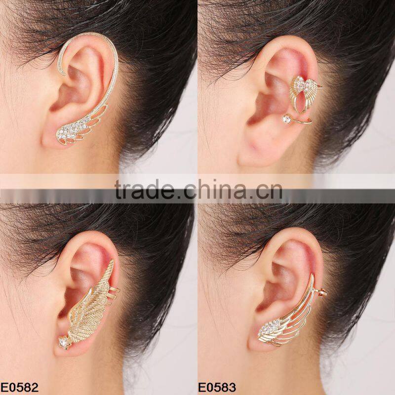 Hot sale alloy gold rhinestone wing ear cuff with OEM jewelry is accepted E680