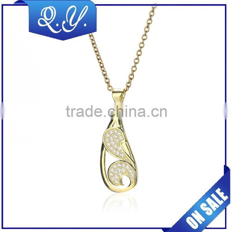 Ladies Costume Jewelry Circle Design Windmill Shaped Pendant Necklace