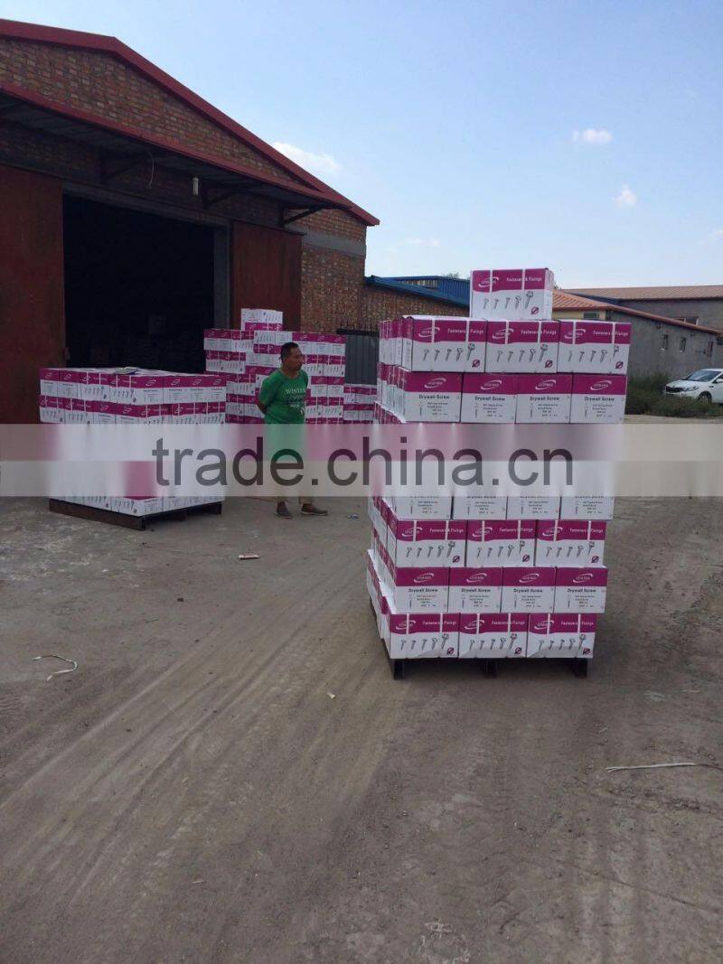 Phosphated Self drilling screw with wings for fiber board and light steel