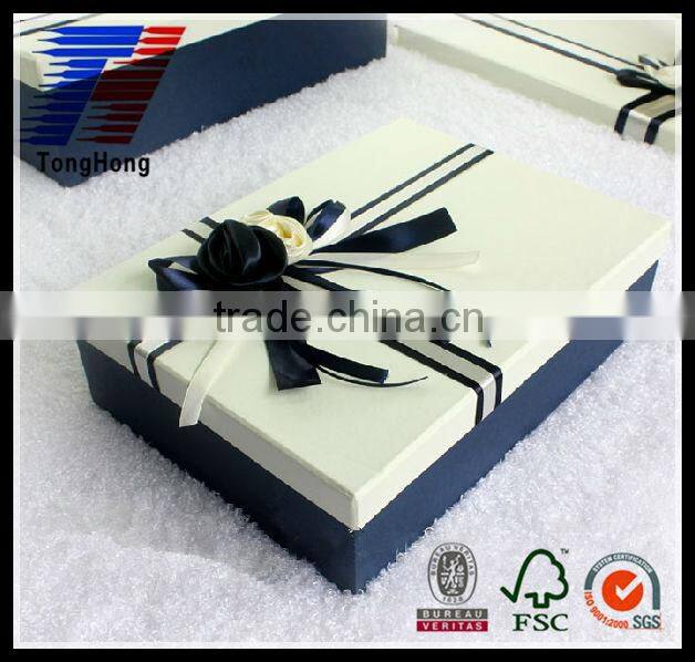 champagne glass gift box