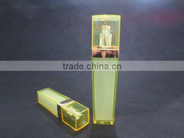 Plastic Cosmetic Packaging, Square Shaped Acrylic Lotion Pump Bottle and Oval Shaped Acrylic Cream Jar