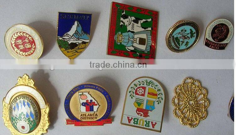 2015 Wholesale souvenir hard enaml badge pin