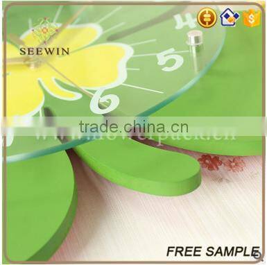 fashionable mute clover wall clock