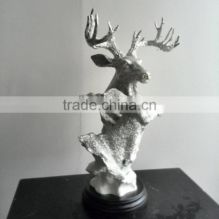 Resin Christmas reindeer decoration figurine