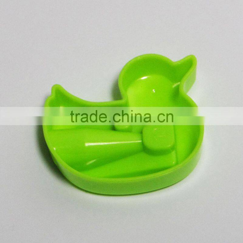 One hole plastic duck shaped novelty cartoon pencil sharpener