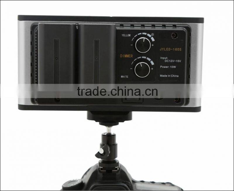 Top sale new pantent portable aviation aluminium alloy CRI95 on camera video led light