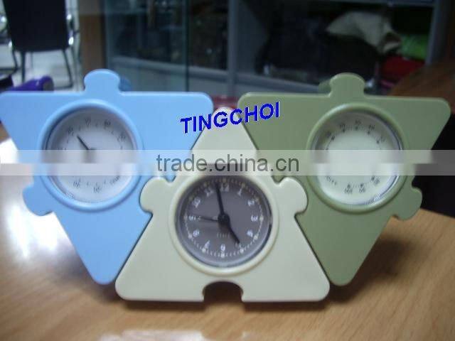 analog weather station clock with themometer & hygrometer & barometer