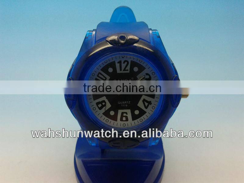China factory custom color analog big numbers plastic watch