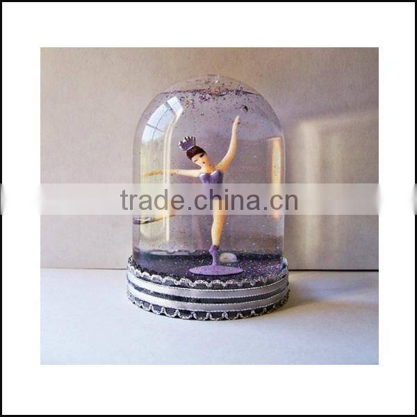 2015 hot souvenir london style resin snowglobe