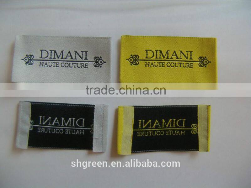 high density t-shirt bottom center fold woven label