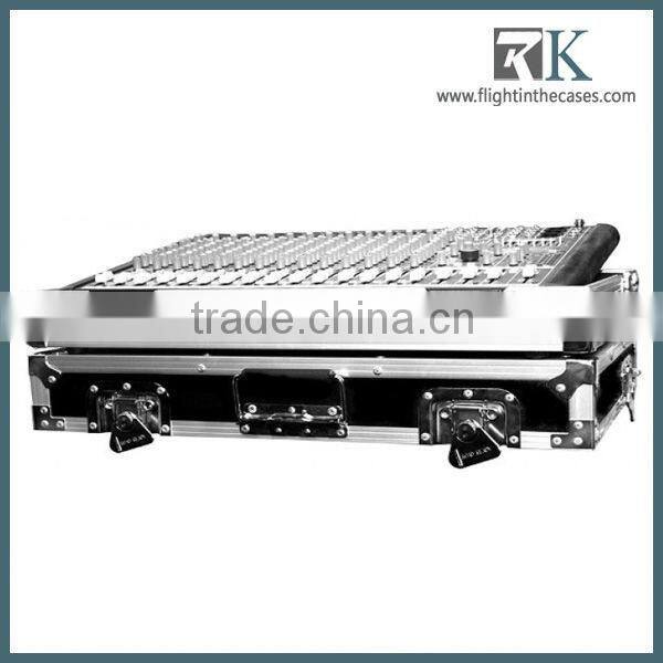 Custom made Epson/ Mitsubishi XD600u EH-TW3200 projector flight case