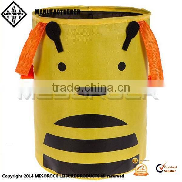 Creative design multifunctional portable auto hanging bag folding cartoon car trash bin