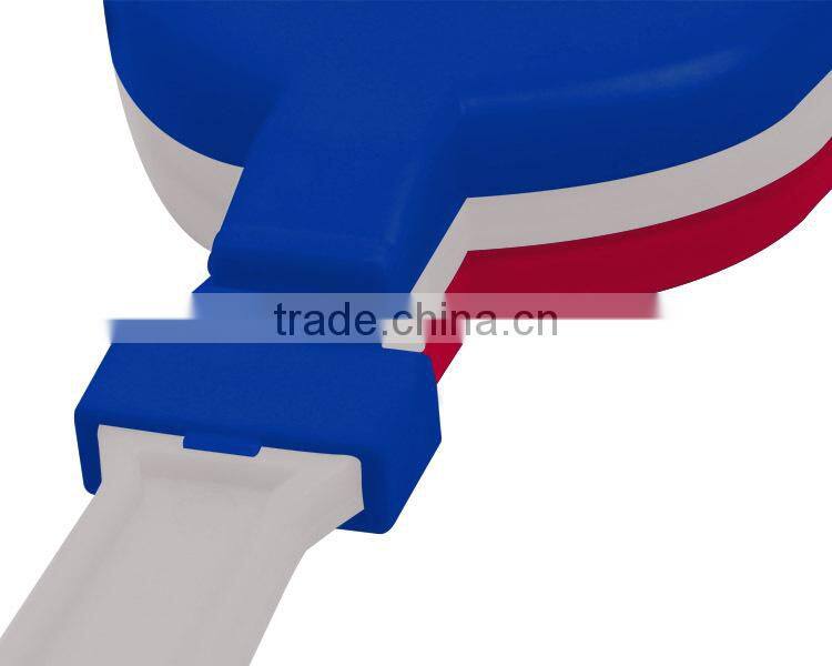 football fans 24cm plastic hand clapper/ hot sale noise maker handclapper