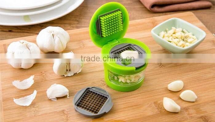 Amazon best selling kitchen tools plastic garlic press crusher garlic chopper