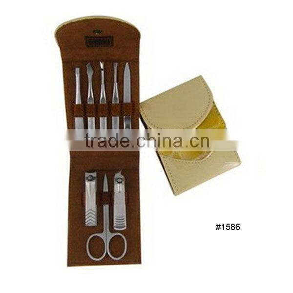 Simple design button closure gift manicure set