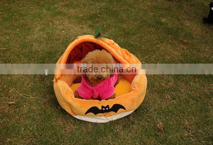 2015 hot sale Custom yellow plush Halloween pumpkin pet bed for dog and cat