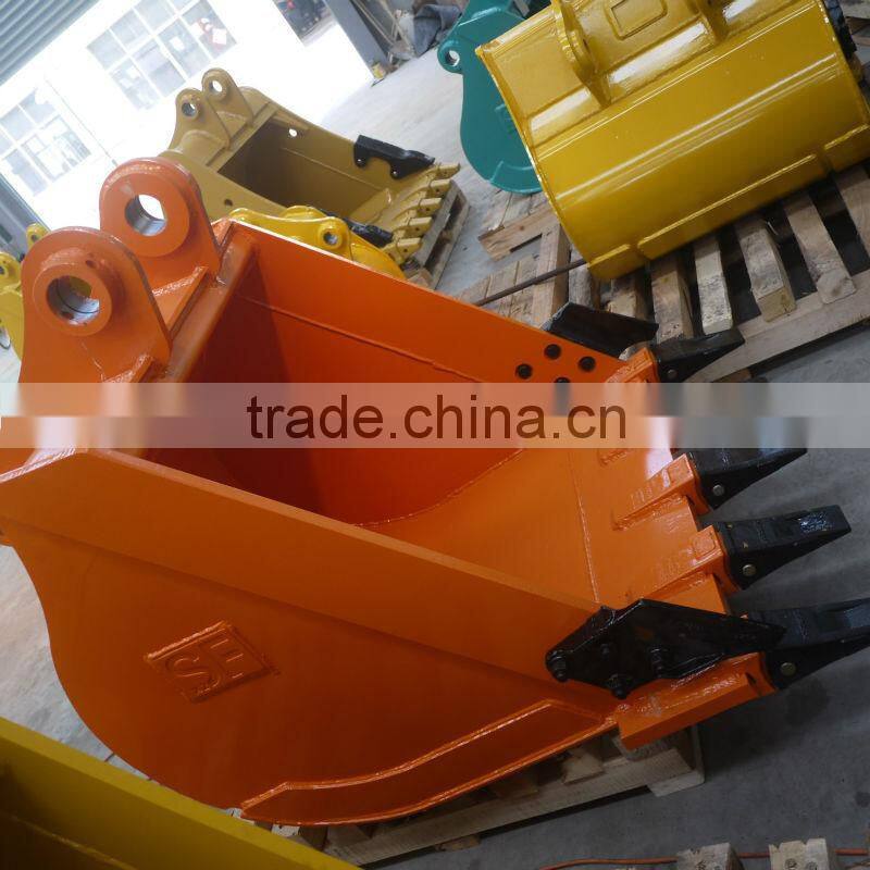 Excavator part of the Hitachi EX200 0.7cbm capacity excavator digging bucket