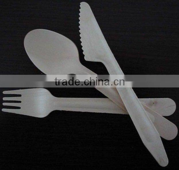 wooden disposable cutlery