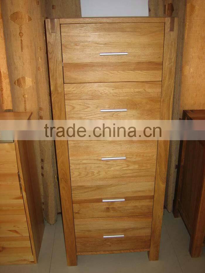 Oak wood drawers of chest