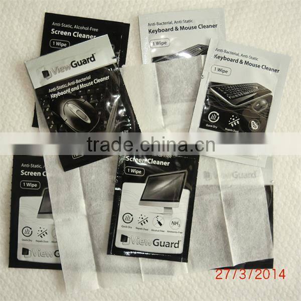 Lens Cleaning Wipes, Cleaning Kits