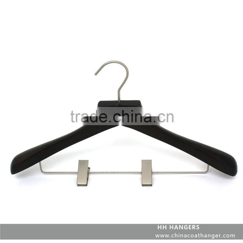 luxury wooden hanger manufacture all kinds of wholesale wooden clothes hanger,