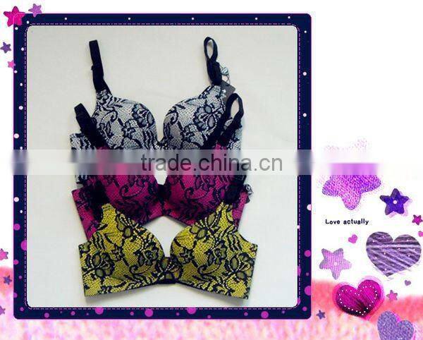 Seamless plunge bra set