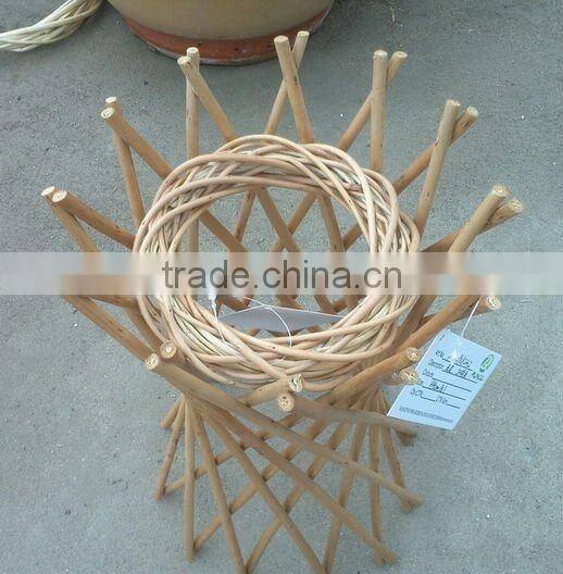 Expandable willow climber