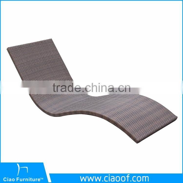 Outdoor Wicker Rattan Stackable Sun Lounger / Pool Deck Chairs / Sun Lounger