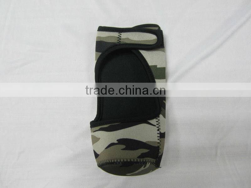 GR-B0100 heatproof custom neoprene bottle sleeve