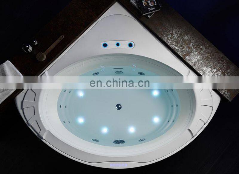 1550X1550X670mm Size One Person Luxurious Long Waterfall Corner Massage Bathtub