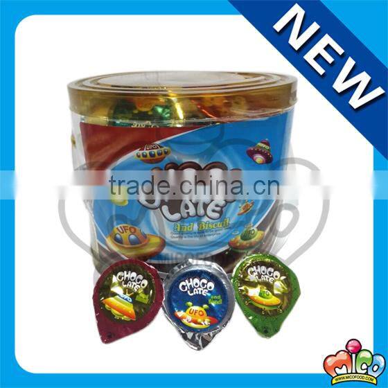 UFO chocolate and biscuit cup