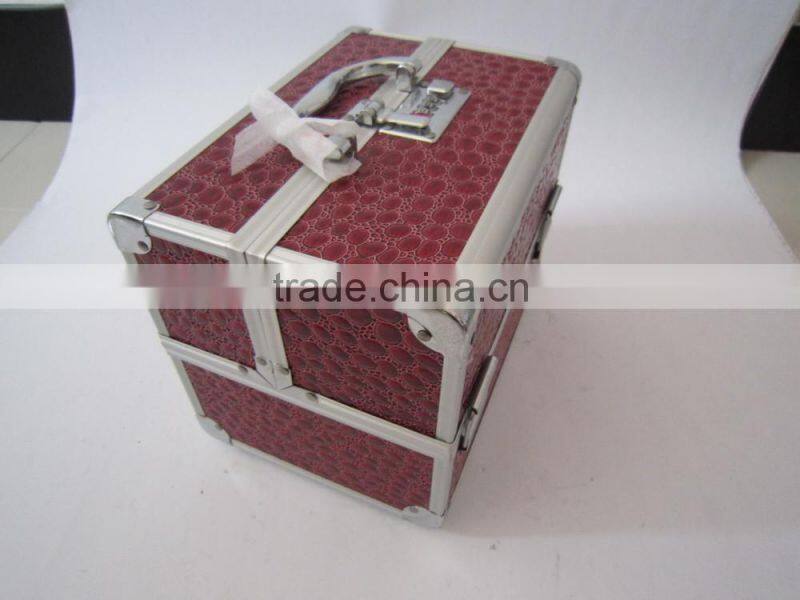 PVC leather panel display cheap portable professional aluminum combination lock cosmetic case