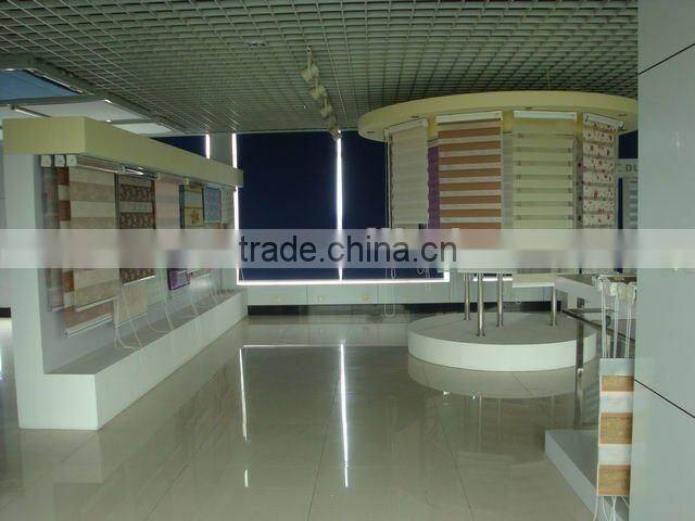 plain and jacquard peacock shade