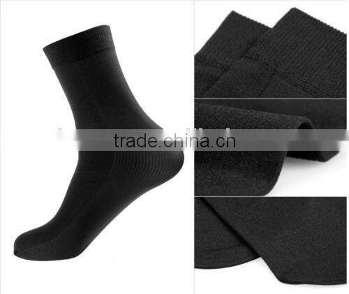 Men Casual Socks Sport Thin Soft Socks Silk Stockings