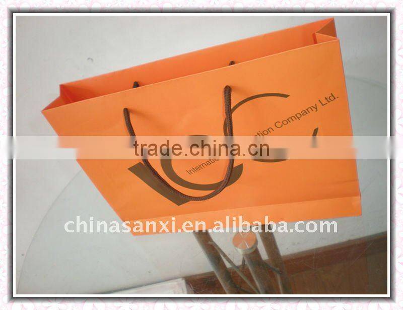 Newest white art paper bags for clothes in Best Store