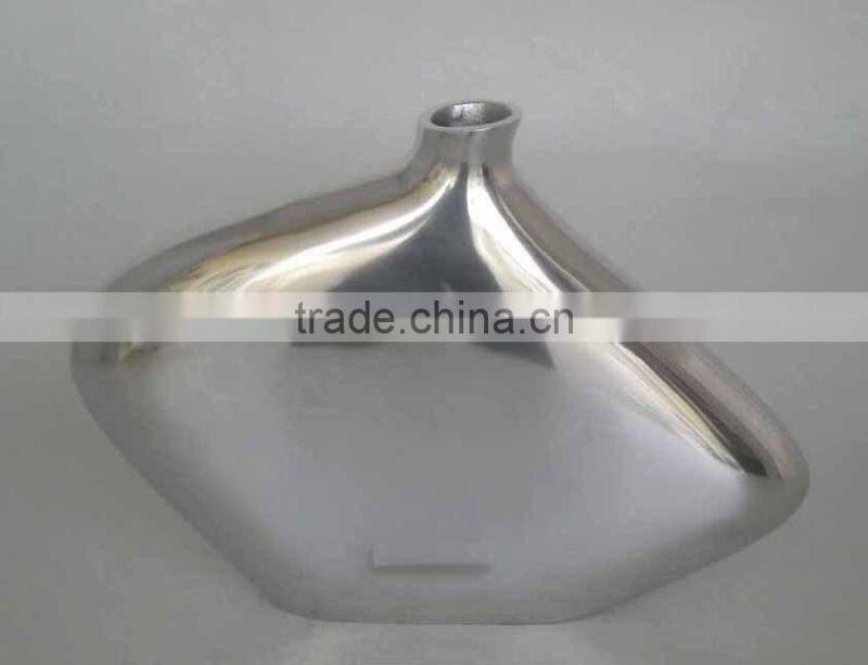 Handmade mirror finish polished recycled aluminum decorative vase