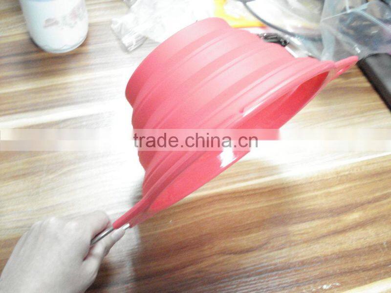 PDF folding stainless steel handle silicone strainer