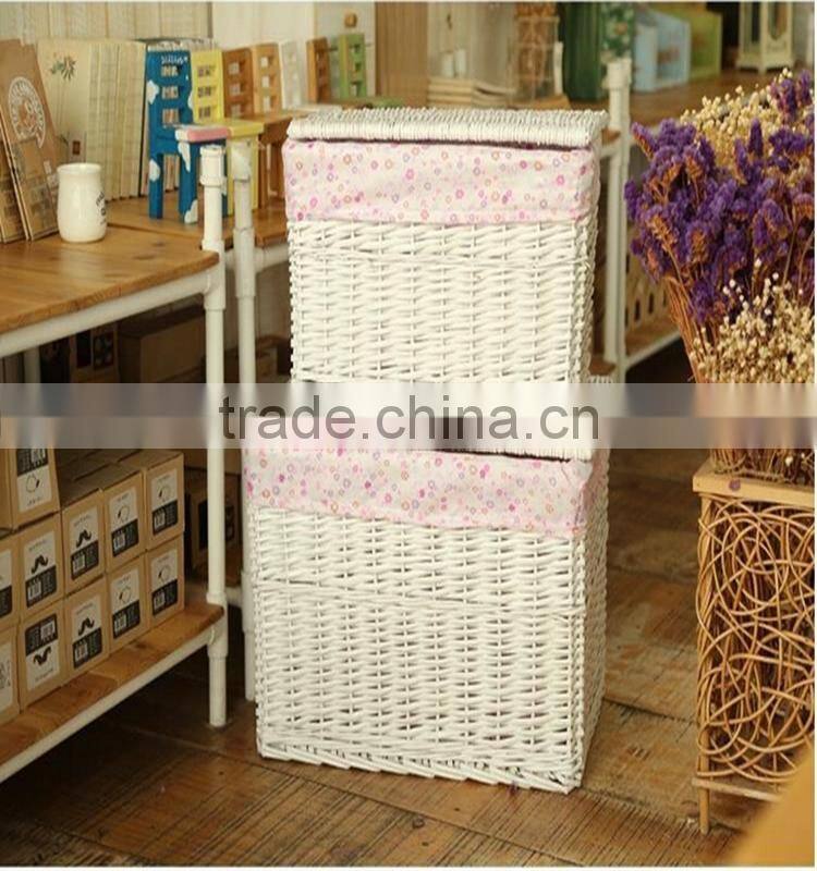 Hand-Woven Willow dirty clothes basket