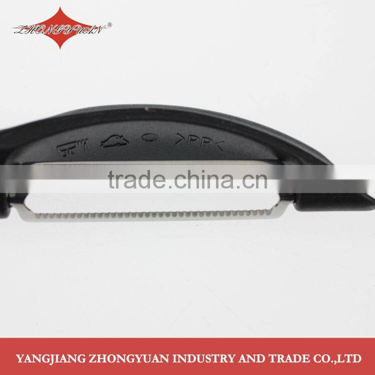 ZY-N1001 easy grip, serrated-blade vegetable peeler and stainless steel paring knife set