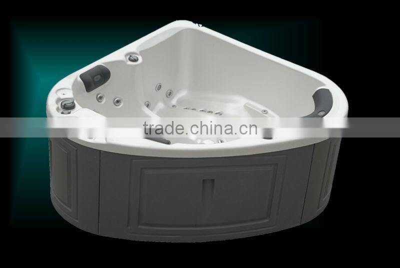 Triangular hot tub & outdoor spa with led light for 2 adults