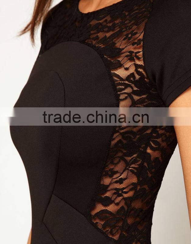 Body-Conscious Mini Dress with Lace Side