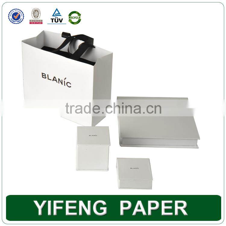 Guangzhou Factory Luxury Necklace Jewelry Packaging Paper white square cardboard box