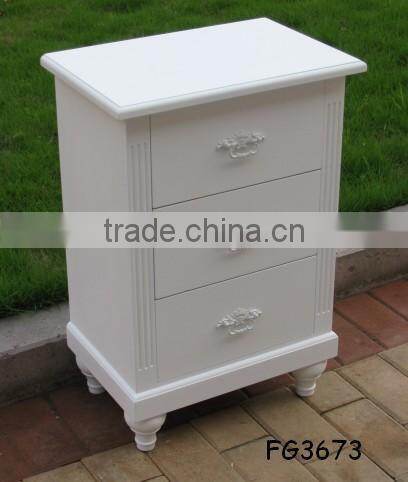 white MDF bedside table with 3 drawers / 3 drawers chest/cabinet
