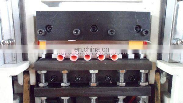 Automatic flexible pipe cutting machine with feeder for pp pipe