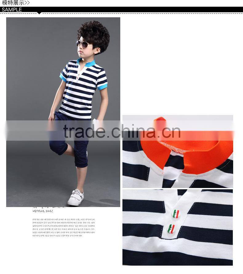 The boy with short sleeves